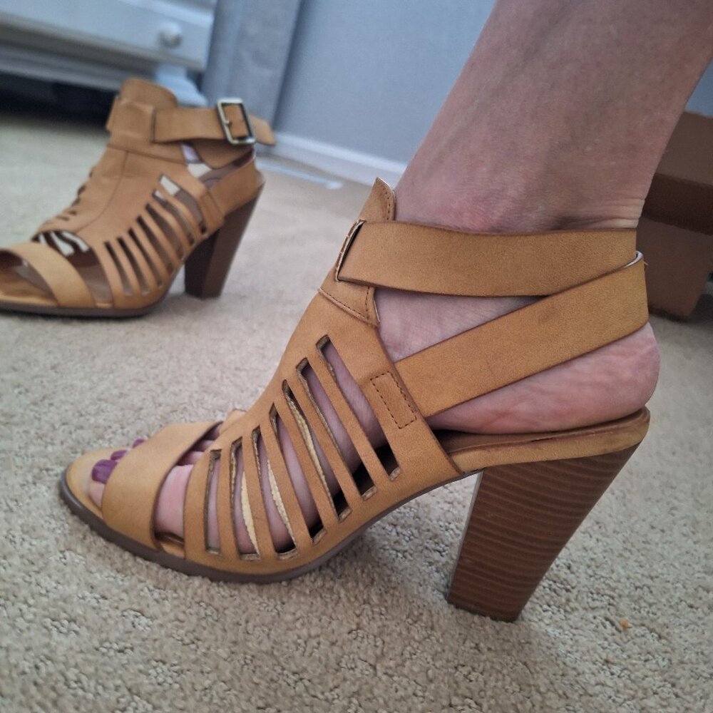 Brown strapped heeled sandals